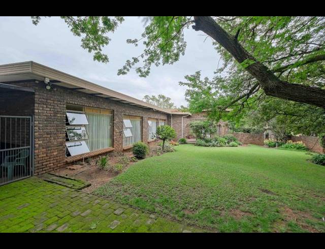 5 BEDROOM HOUSE FOR SALE IN MURRAYFIELD